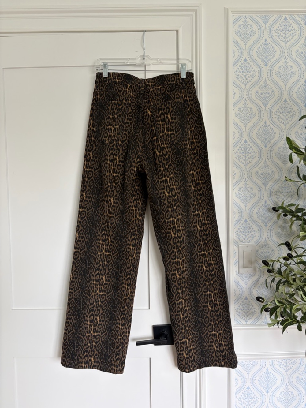 Ettelo Leopard Print Wide Leg Jeans - Brown & Black - Picture 3 of 3